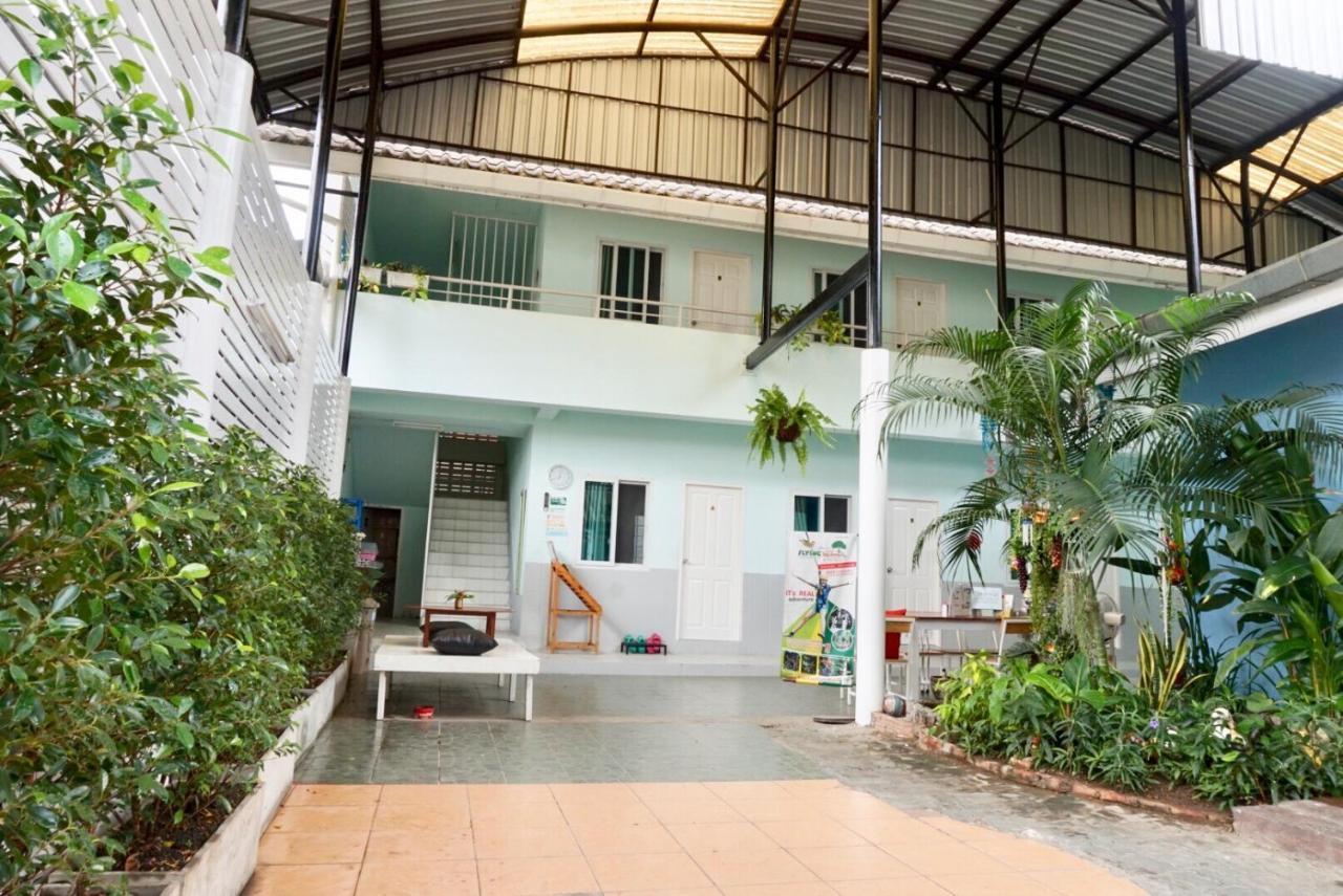 Chongrak Guesthouse Chiang Mai Luaran gambar